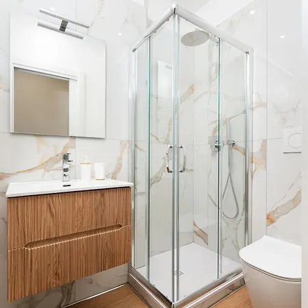 Appartement 10 Minuti Da San Pietro -netflix Free Rome